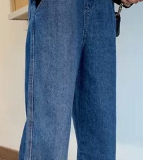 背带连体直筒裤 L码包容性很强七成新除偏远...