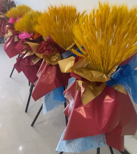 闲置花篮 感兴趣的话点“我想要”和我私聊吧...