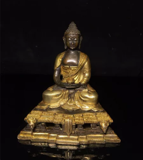 铜鎏金释迦牟尼佛像，工艺精美，包浆厚重，尺...