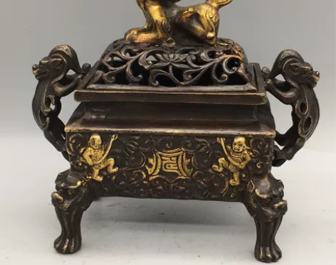 古玩铜器收藏鎏金老货狮盖方熏香炉 工艺精湛...