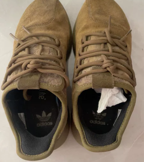 adidas阿迪椰子鞋、美国599元购买，...