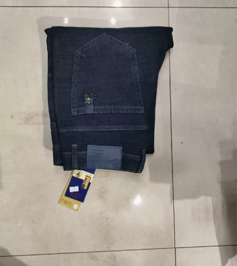 超值男士黑绒31码商务直筒加绒牛仔裤， 超...