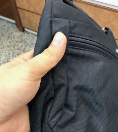 正品 全新单肩包威豹男士背包夏季款斜挎包运...