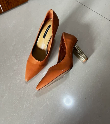 单鞋35码全新 感兴趣的话点“我想要”和我...