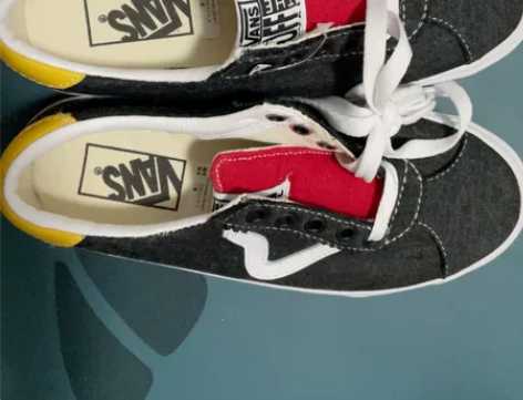 vans鞋 35码 全新 感兴趣的话点“我...