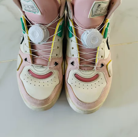 斐乐 女童高帮篮球鞋 专柜购买，36尺码，...