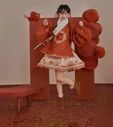 七月夕汉服 福兔贺春 原创交领绣花加绒短袄...