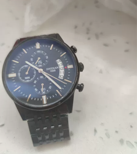 智典手表，石英表，戴着舒服！ 感兴趣的话点...