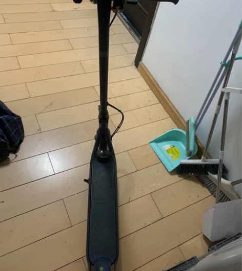 NInebot九号电动滑板车 今年2月份才...