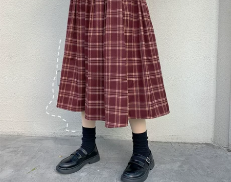 酱果自制春款红色日系少女学生学院风宽松格子...