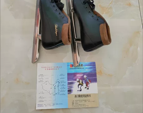 库存全新速滑冰刀鞋，发货前仔细消毒，41码...