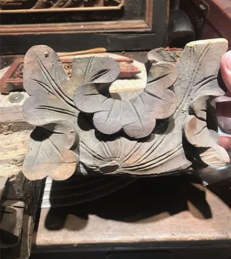 【特价促销】木雕建筑莲托 一对两个 一个有...