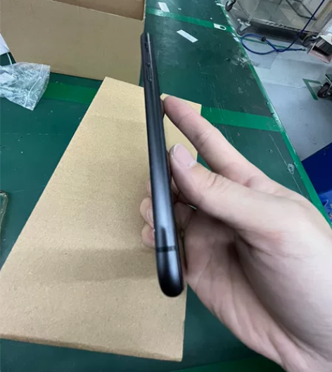 苹果11，128G，99成新 感兴趣的话点...