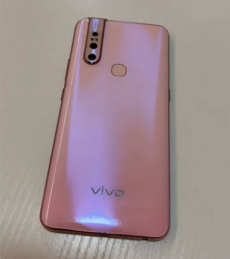 换手机后闲置转让，vivo S1 型号V1...