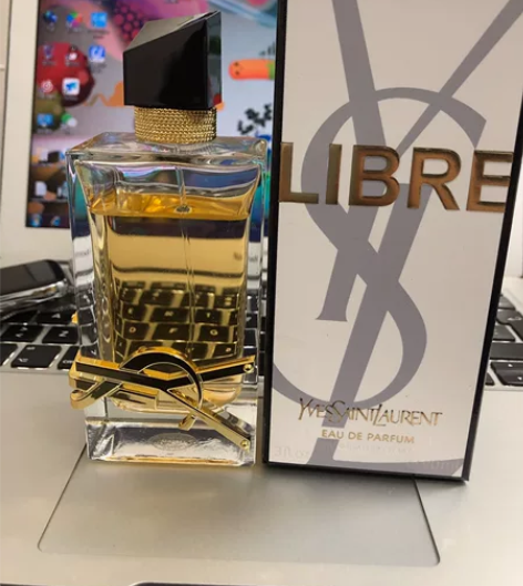 圣罗兰自由之水香水余量 余量70ml，要搬...