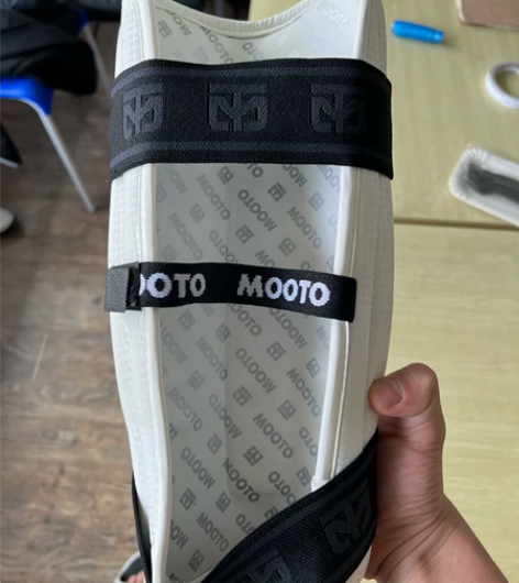 跆拳道mooto护具，买来就穿了一次，几乎...