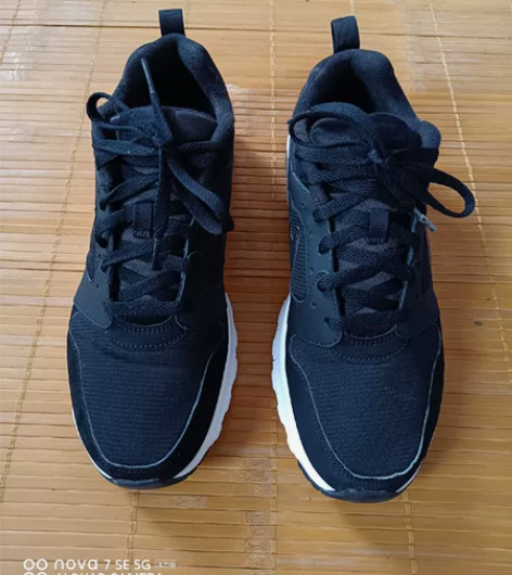 43码耐克运动鞋二手闲置 鞋子保证正品， ...