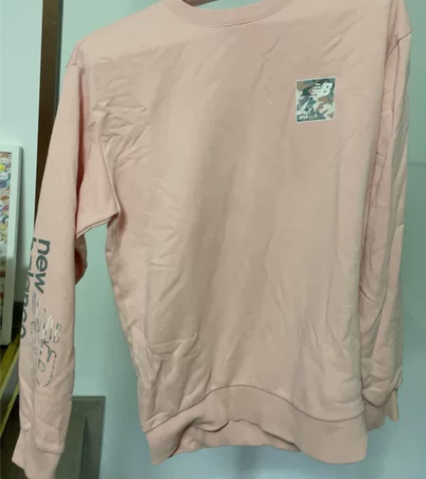 new balance的衣服 当时在韩国买...