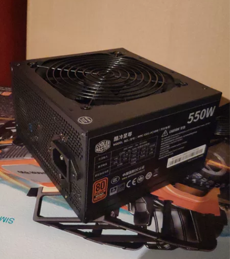 酷冷至尊新雷霆铜牌550W，MPE-500...