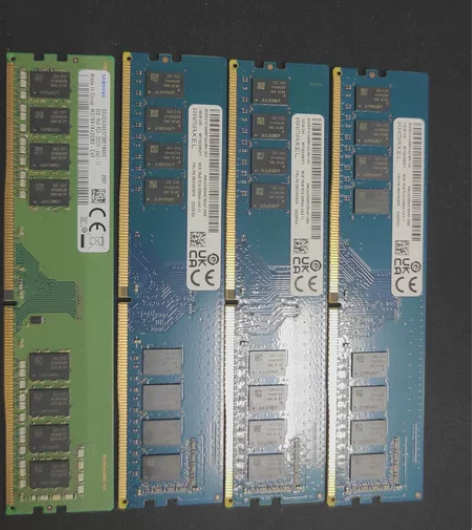 共有4根联想台式机拆机内存 单根价格140...
