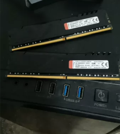 自用电脑升级换下来的，金士顿ddr4台式机...