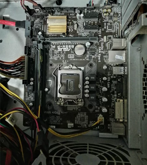 华硕b85m f plus主板 因特尔G3...