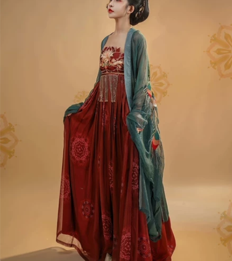 都城南庄凤歌鸾诃子裙大袖衫正品原创飘逸白菜...