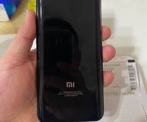 小米6，6+128g，出自用的没有任何暗病...