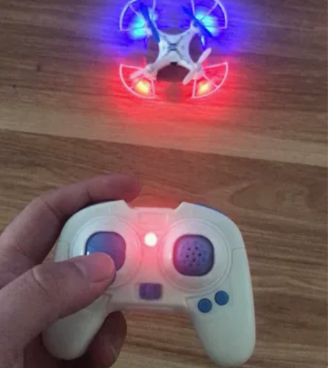 特价出一只合金迷你无人机，样品机，几乎全新...