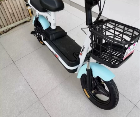 【大甩卖】新国标电瓶车男女代步车可上牌电动...