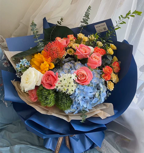 各式鲜花花束、开业花篮、手捧花、会场布置等...