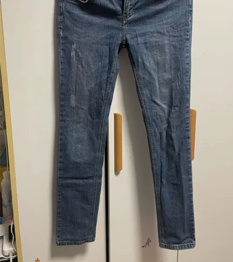 低腰牛仔裤,胖了穿不下了,有喜欢的姐妹可以...