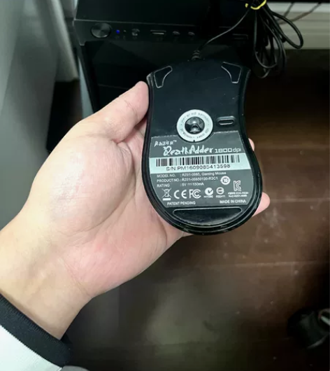 雷蛇炼狱蝰蛇1800dp的。 买来以后很少...