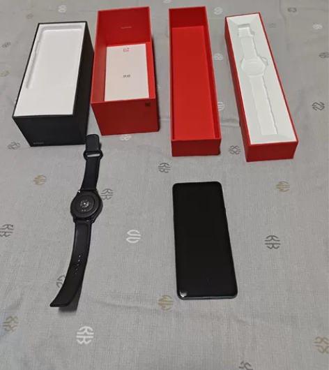 自用一加9pro 8+256，全套在箱说全...