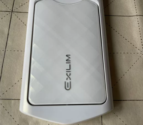 卡西欧tr500白色 很喜欢的一台 成色很...