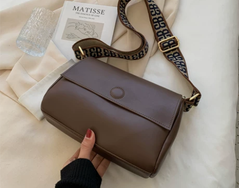 一次也没用过，今年流行包包女包新款时尚夏季...