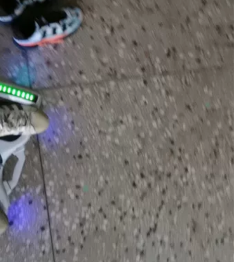 平衡车  能正常用  就是电池不怎么好了 ...