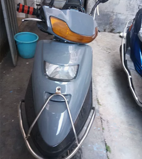 雅马哈凌鹰125踏板摩托车，原装日本进口发...