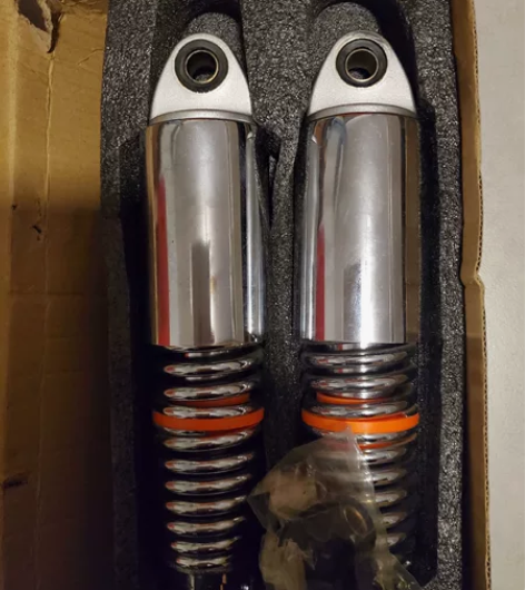 力帆v16原厂减震器一对。 感兴趣的话点“...