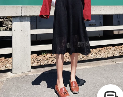 ?全新一回没穿过，中裙，针织的黑色百搭，松...