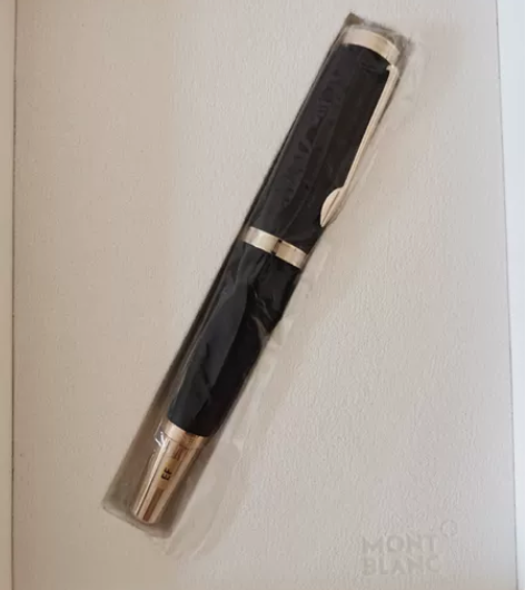 万宝龙荷马ef尖，全新未把玩未上墨，笔握带...