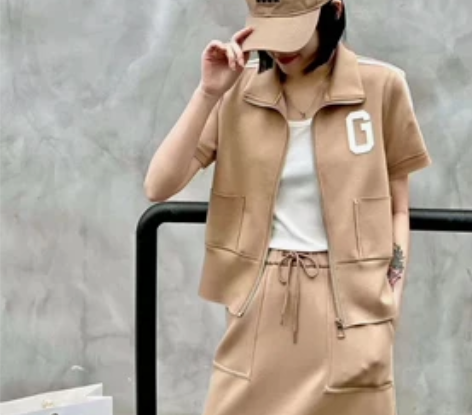 全新飘宿套装，春秋可穿，165码。本人10...