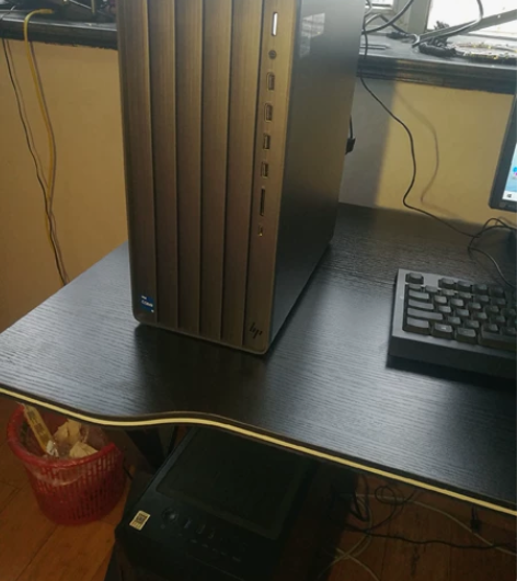 惠普（HP）ENVY TE01 电竞游戏台...