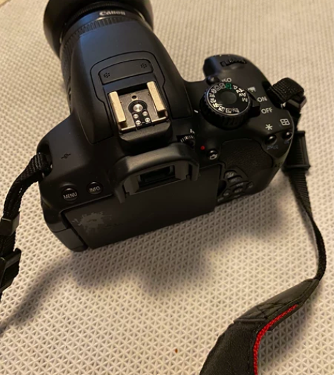 佳能650D单反套机，18-55镜头，显示...