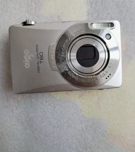 爱国者T60ccd数码卡片相机 标价就是实...