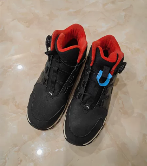 安踏男生棉鞋，没穿几次还非常新的 感兴趣的...