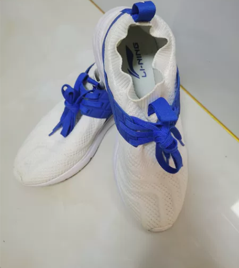 男士李宁运动鞋43码 5元自取  已清洗干...