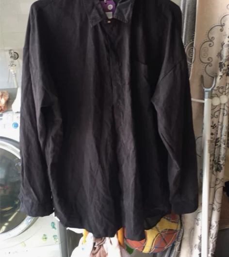 男士大码衬衫,黑色,面料类似绒布料,胸围1...