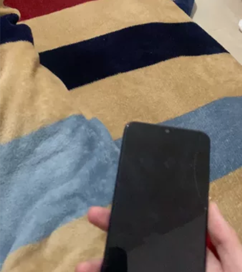 华为畅享9s运行内存4G内存128G,外屏...