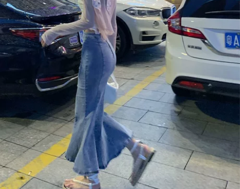 半身裙鱼尾裙黑色牛仔女高腰包臀裙裙子显瘦